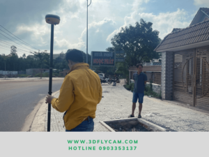 Đo đạc xác định vị trí, cắm mốc ranh giới thửa đất