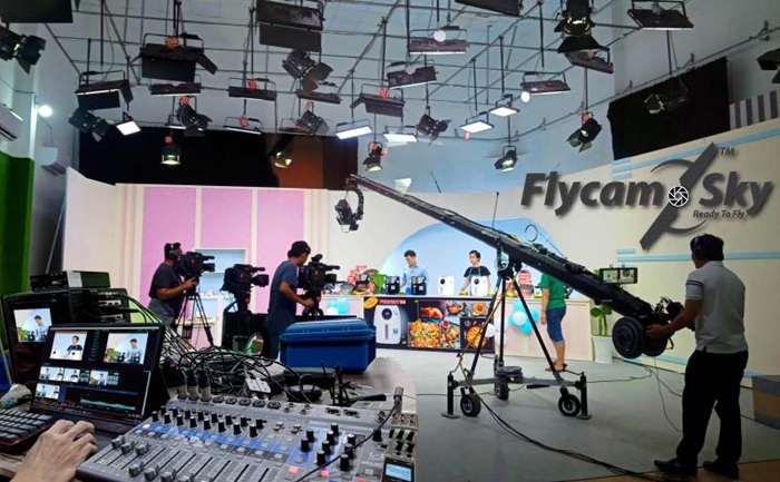 Cách Livestream Bằng Flycam