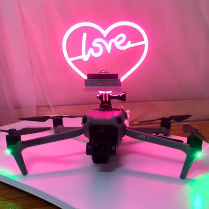Trao nhẫn cưới bằng Flycam